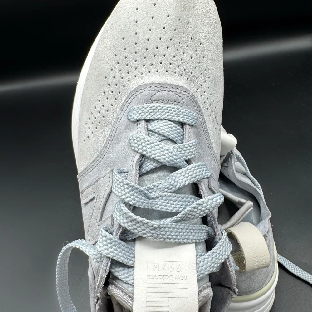 New Balance 997 Made in USA Grey Suede Sneakers Men’s 10.5 M997DS2